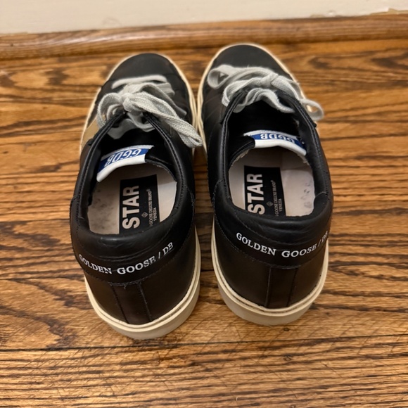 Golden Goose Hi Star Black with Gold Star - Picture 5 of 7